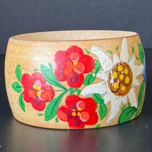 Vintage Boho Hand-Painted Wooden Napkin Ring With Floral Design Set Of 4 Rustic - Picture 3 of 10